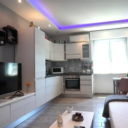 Casa Nelida, Centre Apartment *