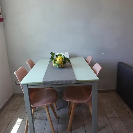 Casa Nelida, Centre سورينتو