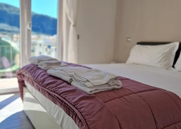 Casa Nelida, Centre سورينتو